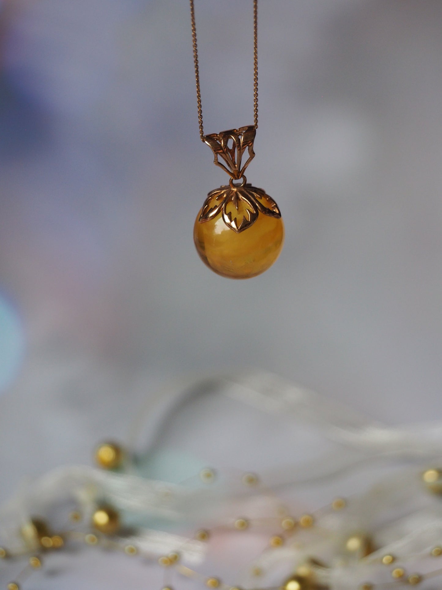 Natural Butterscotch Cloudy Amber Ball Pendant 19,5mm