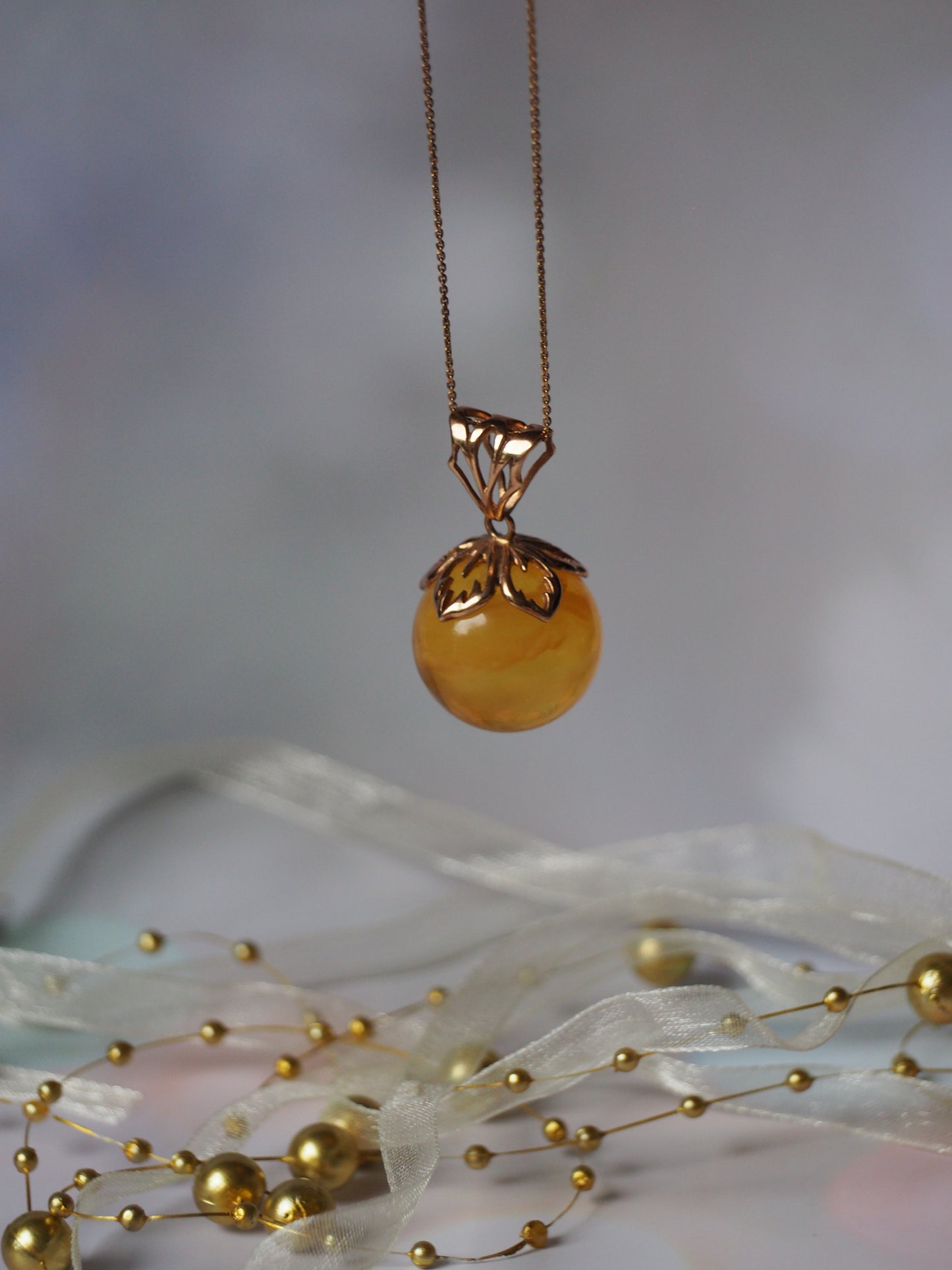 Natural Butterscotch Cloudy Amber Ball Pendant 19,5mm