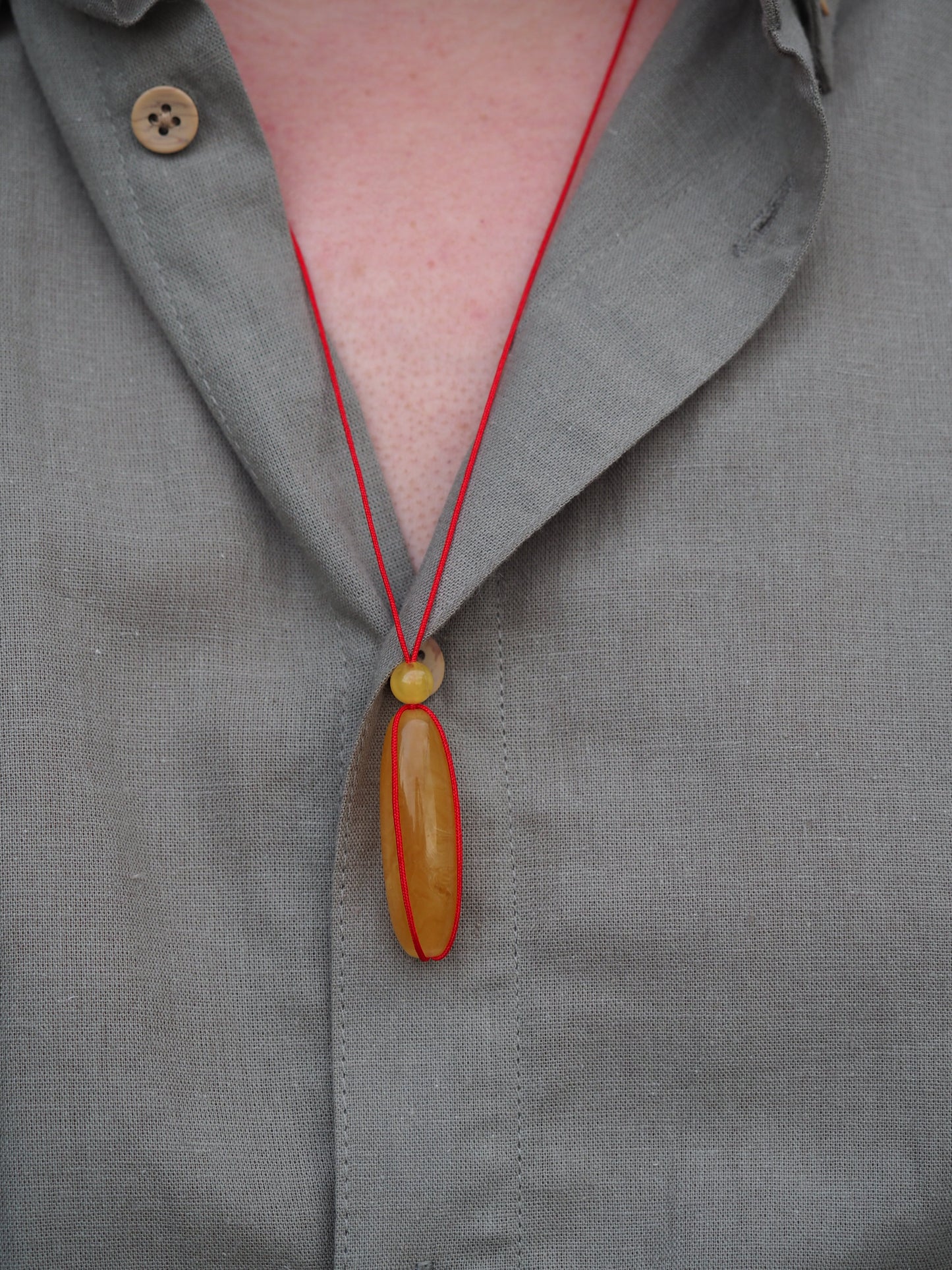 Natural Butterscotch Amber Barrel Shape Pendant with Beads