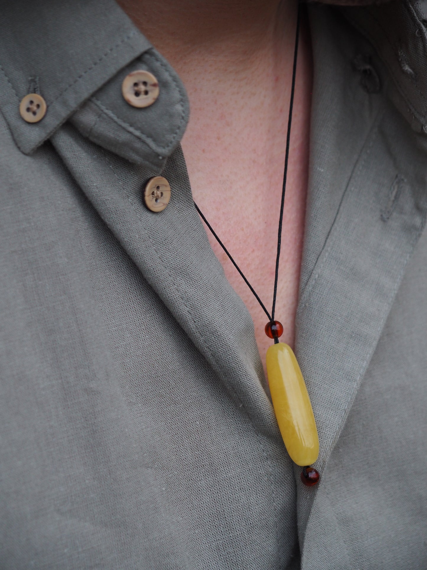 Natural Butterscotch Amber Barrel Shape Pendant with Cognac Beads