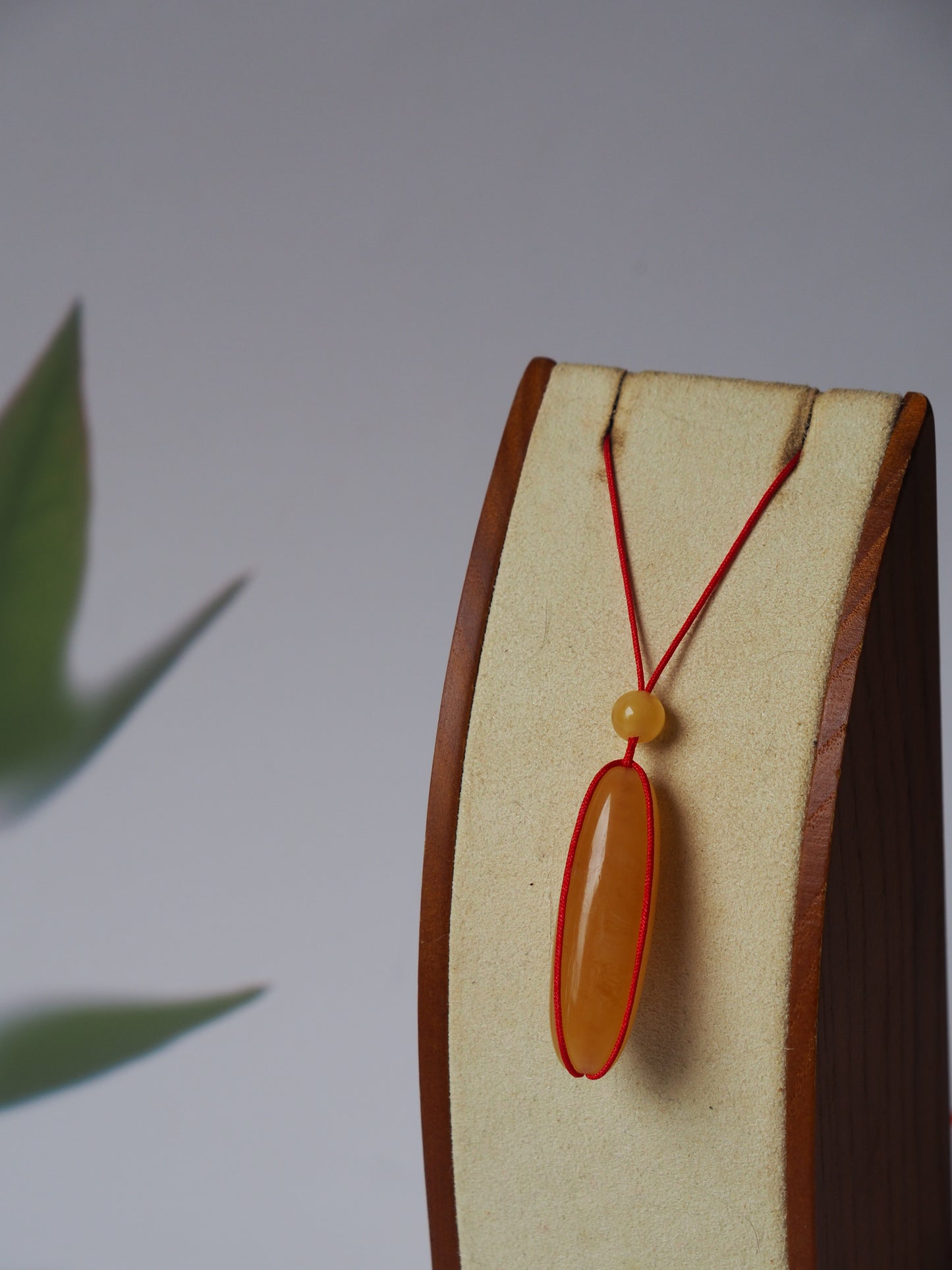 Natural Butterscotch Amber Barrel Shape Pendant with Beads