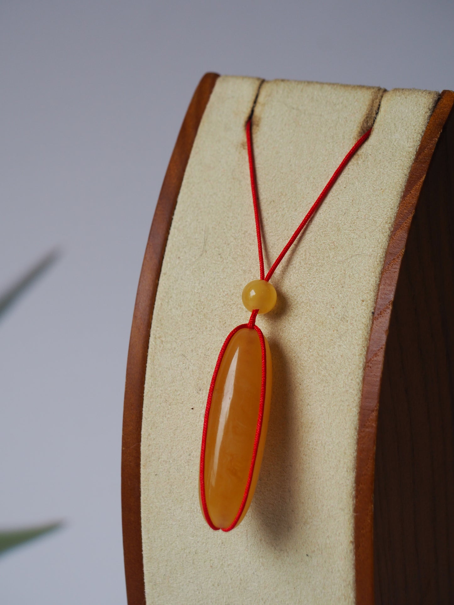 Natural Butterscotch Amber Barrel Shape Pendant with Beads