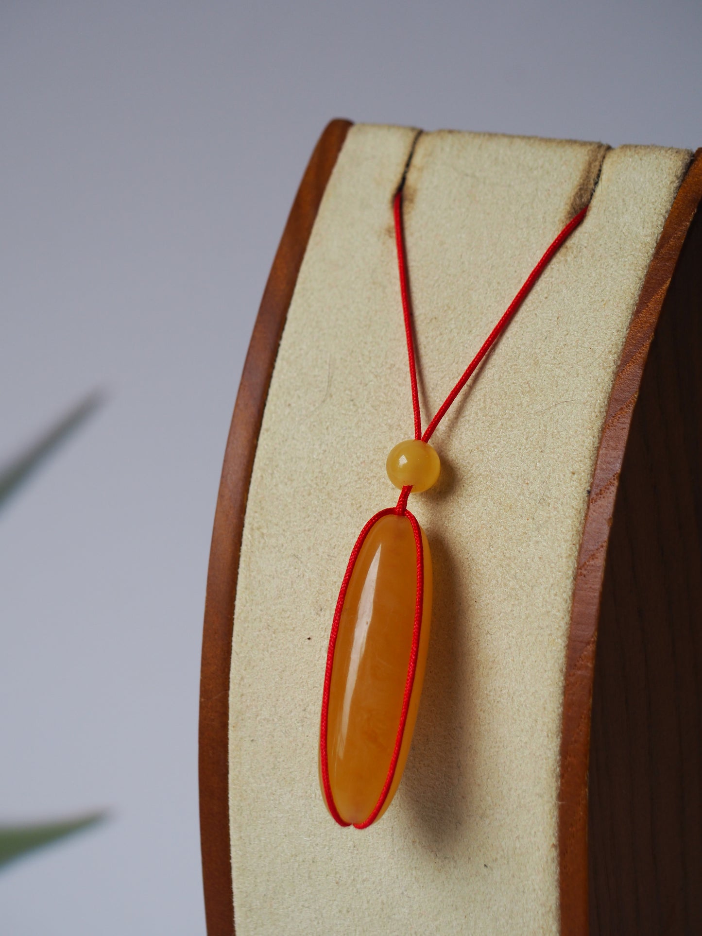 Natural Butterscotch Amber Barrel Shape Pendant with Beads