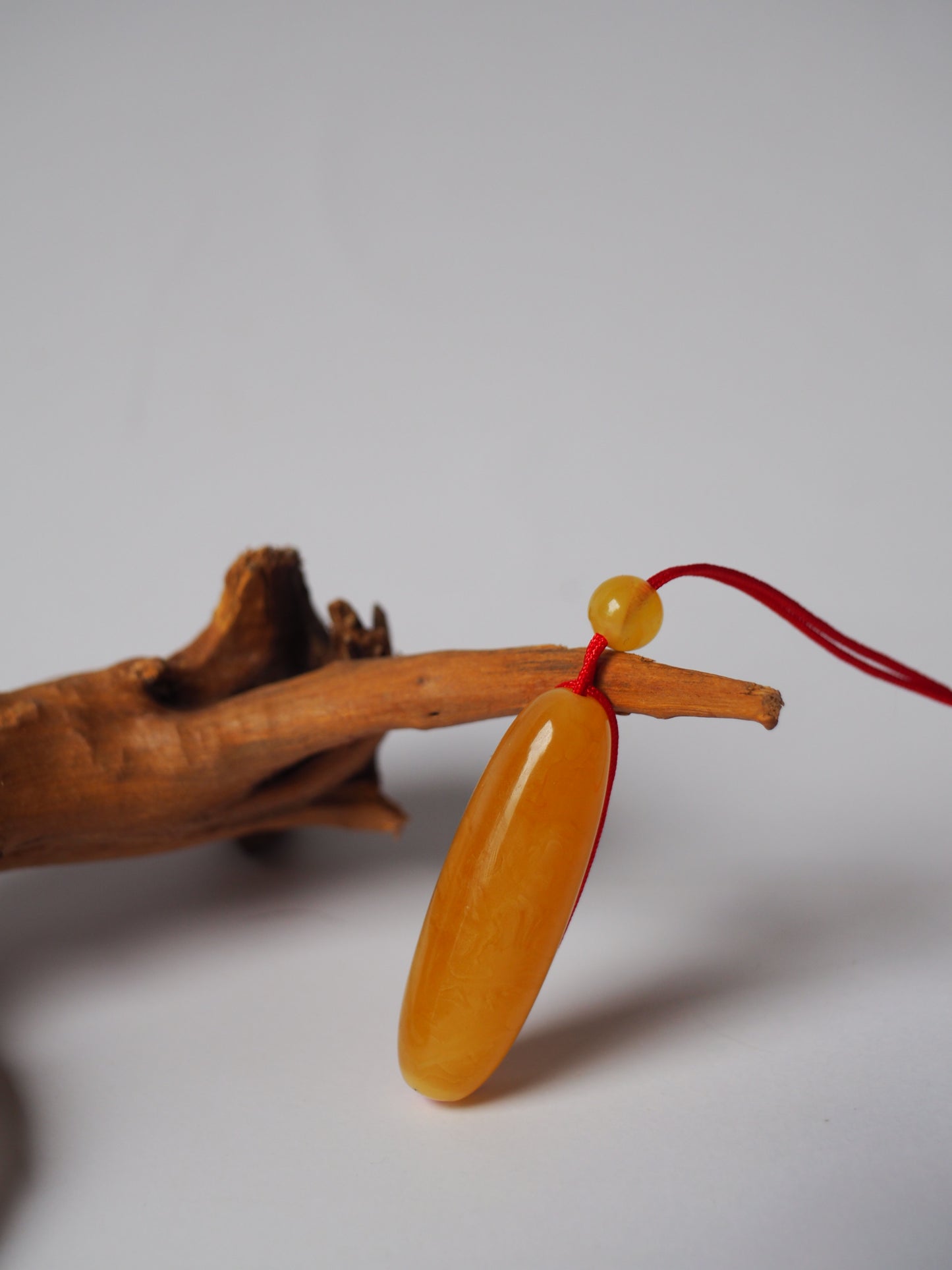 Natural Butterscotch Amber Barrel Shape Pendant with Beads
