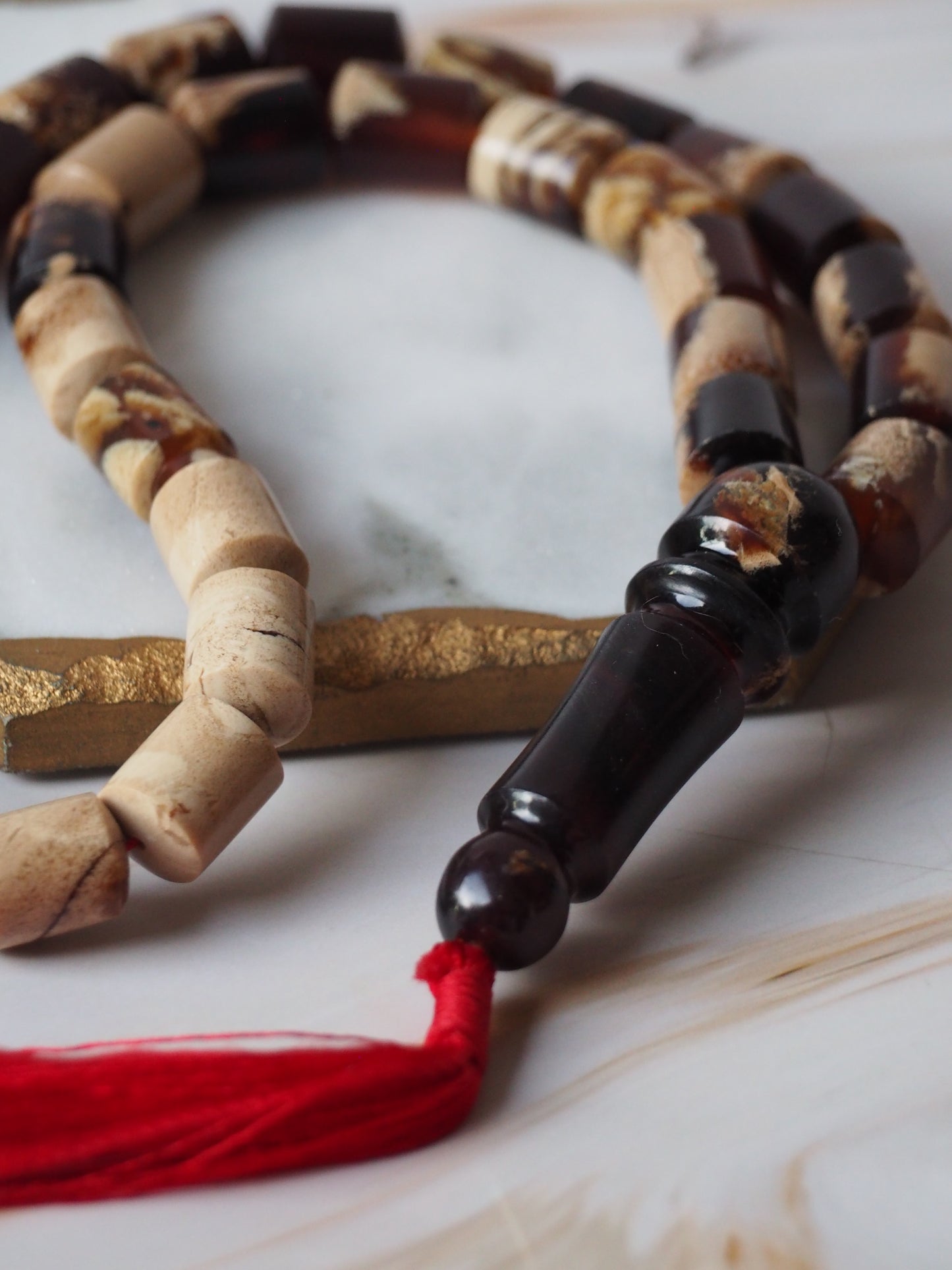 Indonesian Zebra/ Blue Amber Natural Barrel Shape Rosary 60,6g