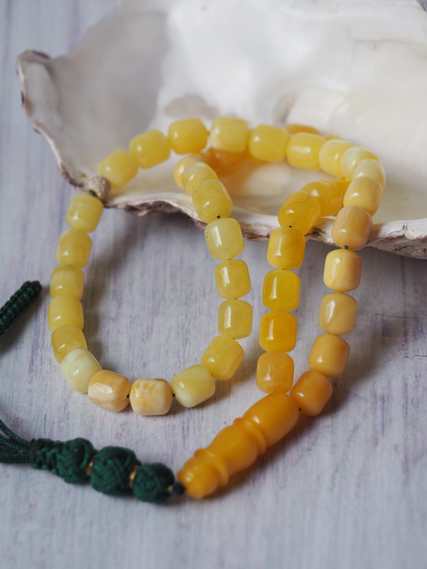 Natural Pocket Size Milk and Aged Butterscotch Gradient Amber Barrel Shape Rosary 45 Beads