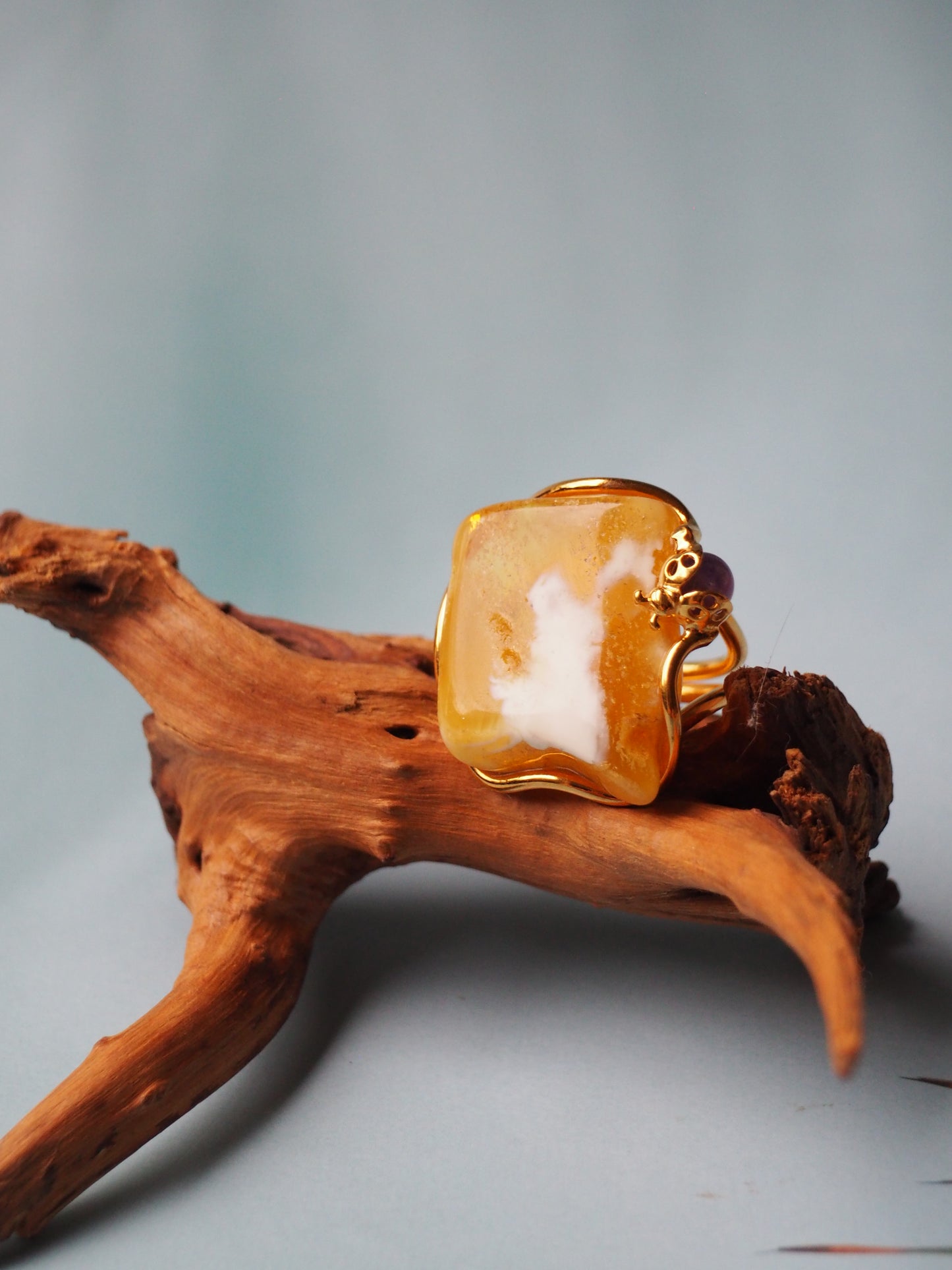 Natural Raw Honey and White Amber Ring with Amethyst