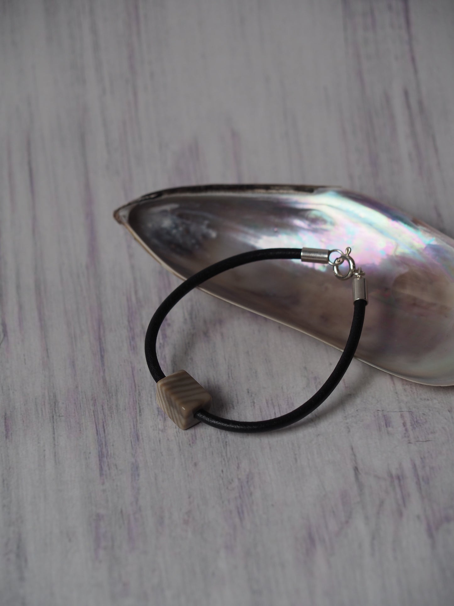 Bracelet with Natural Striped Flint and Leather Strap