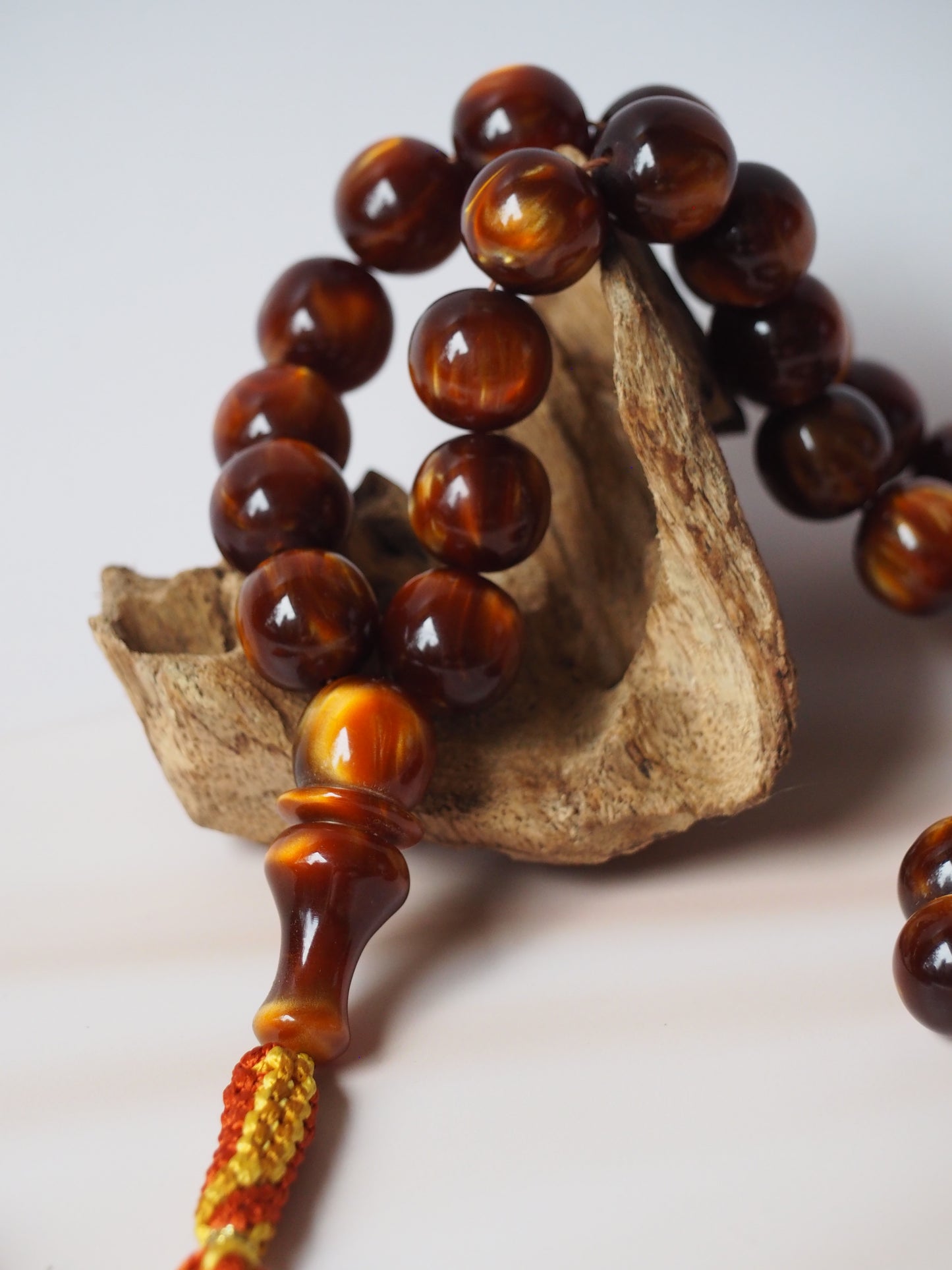 Unique Lava Flow Bakelite Misbaha 35 Beads 100g