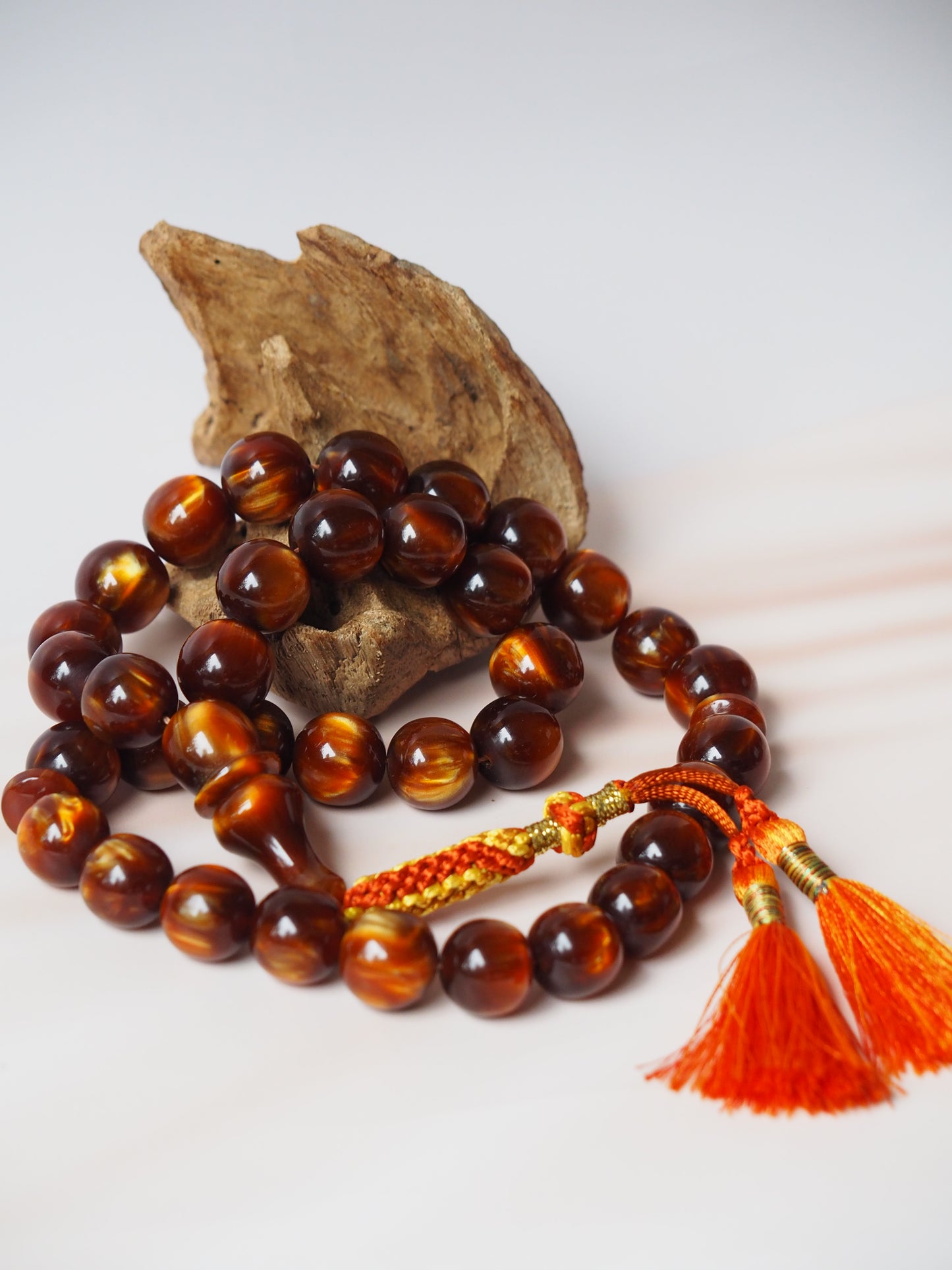 Unique Lava Flow Bakelite Misbaha 35 Beads 100g