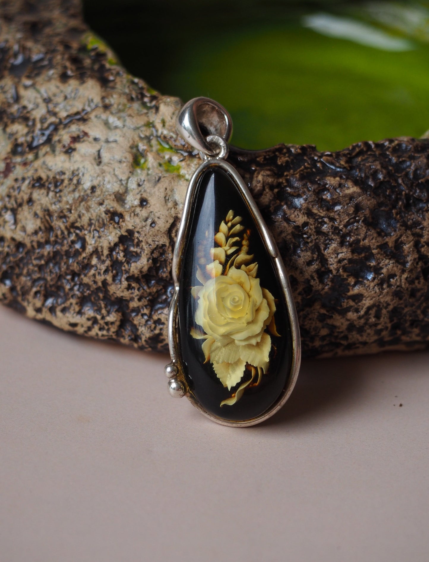 Handmade Semi-Crafted with Rose Shape Natural Amber Pendant