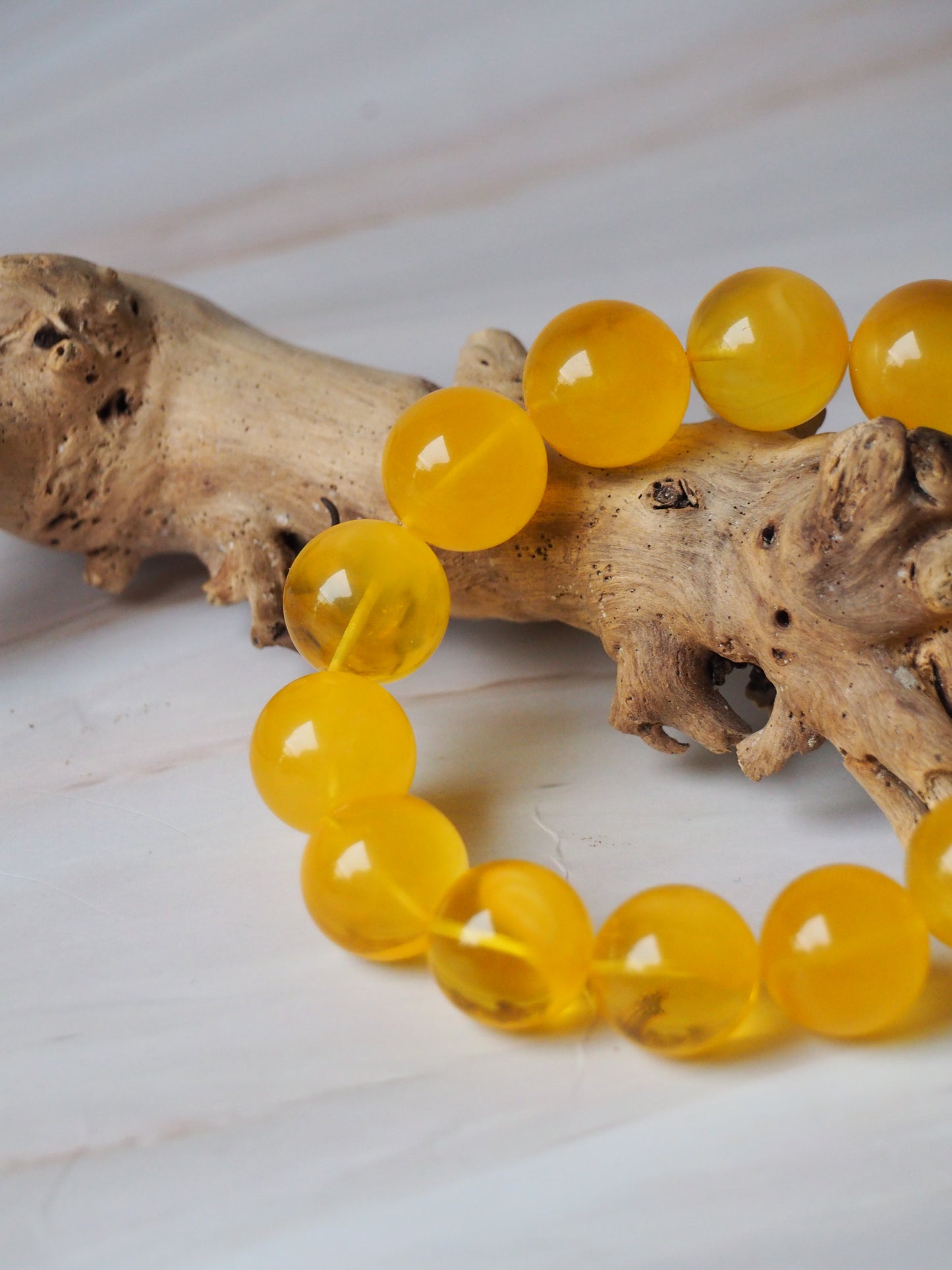 Natural Beeswax Amber Beaded Bracelet 16,8mm