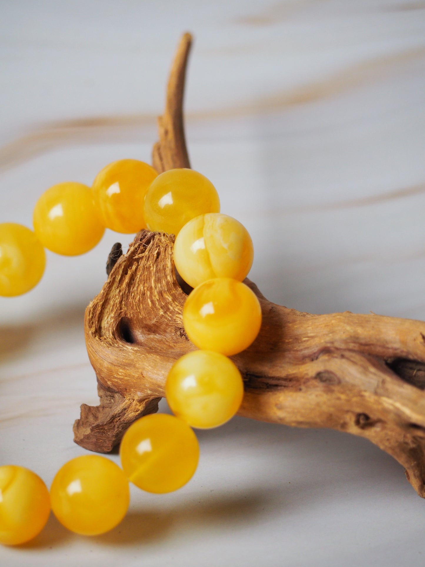 Natural Butterscotch/Honey Amber Beaded Bracelet 13,5mm + Certificate