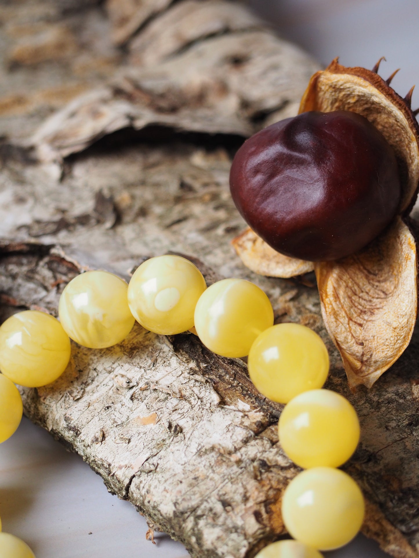Milk/ Royal White Amber Natural Beaded Bracelet 14,8mm + Certificate