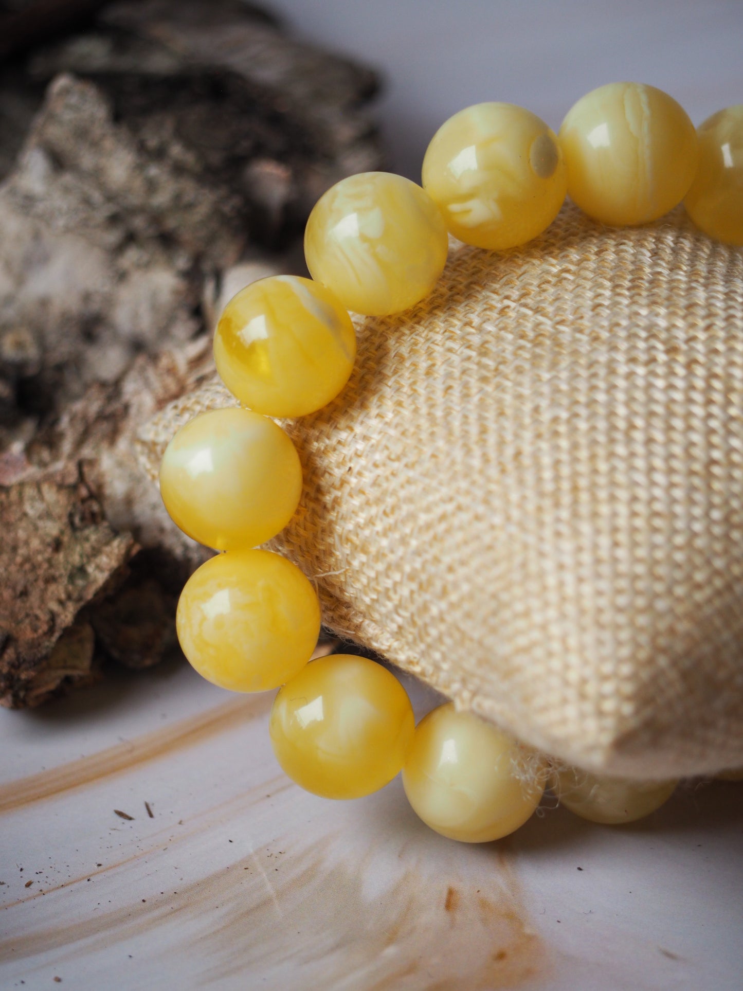 Milk/ Royal White Amber Natural Beaded Bracelet 14,8mm + Certificate