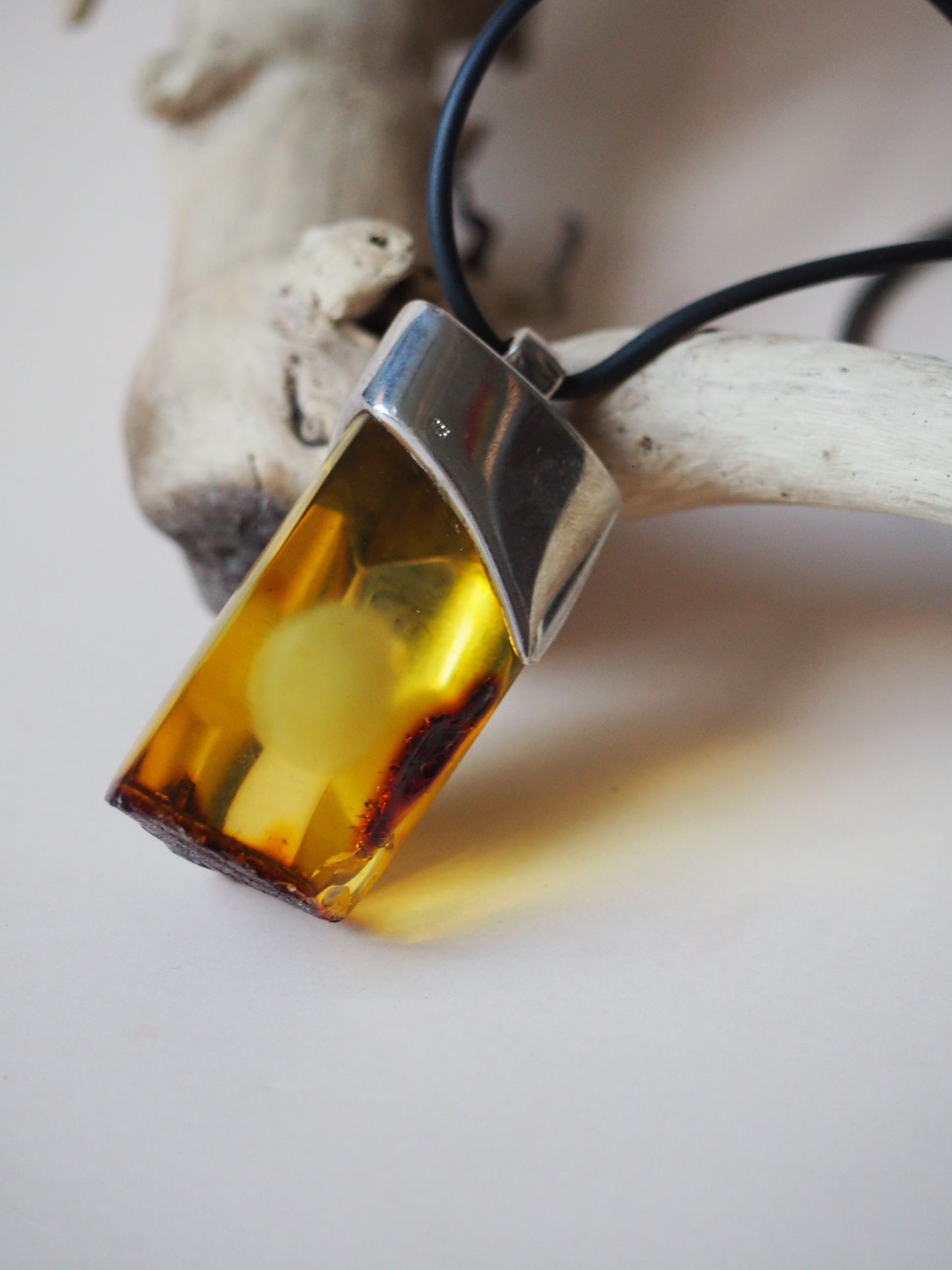 Unique Natural Amber Necklace with Round Milk Inclusion