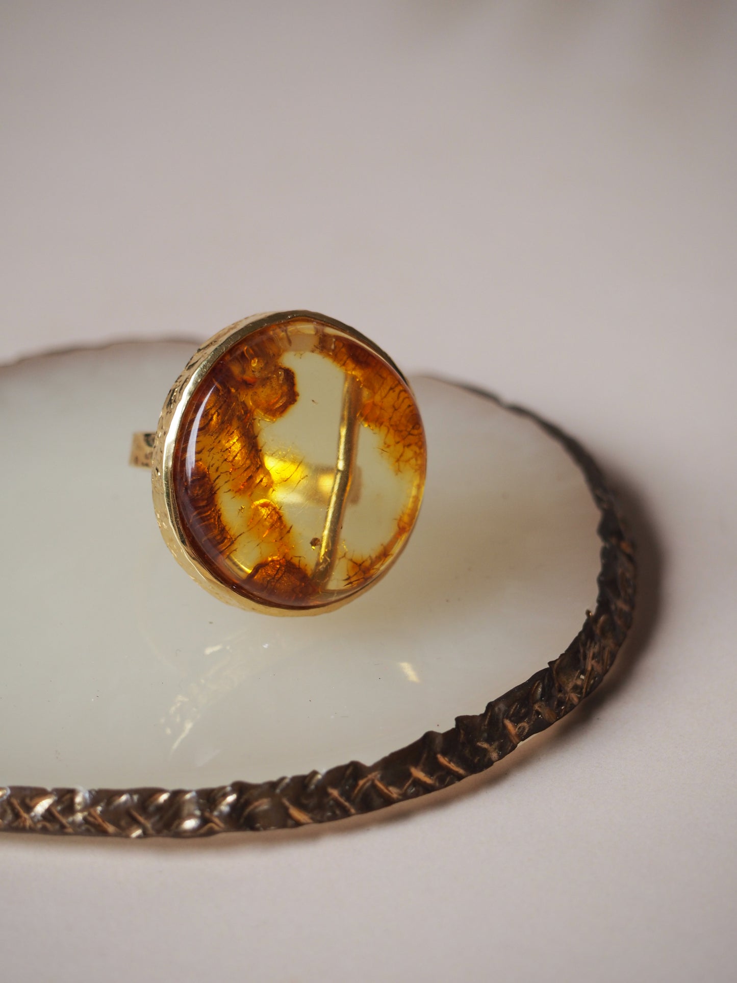 Natural Raw Citron Amber in Gold Pleated Silver