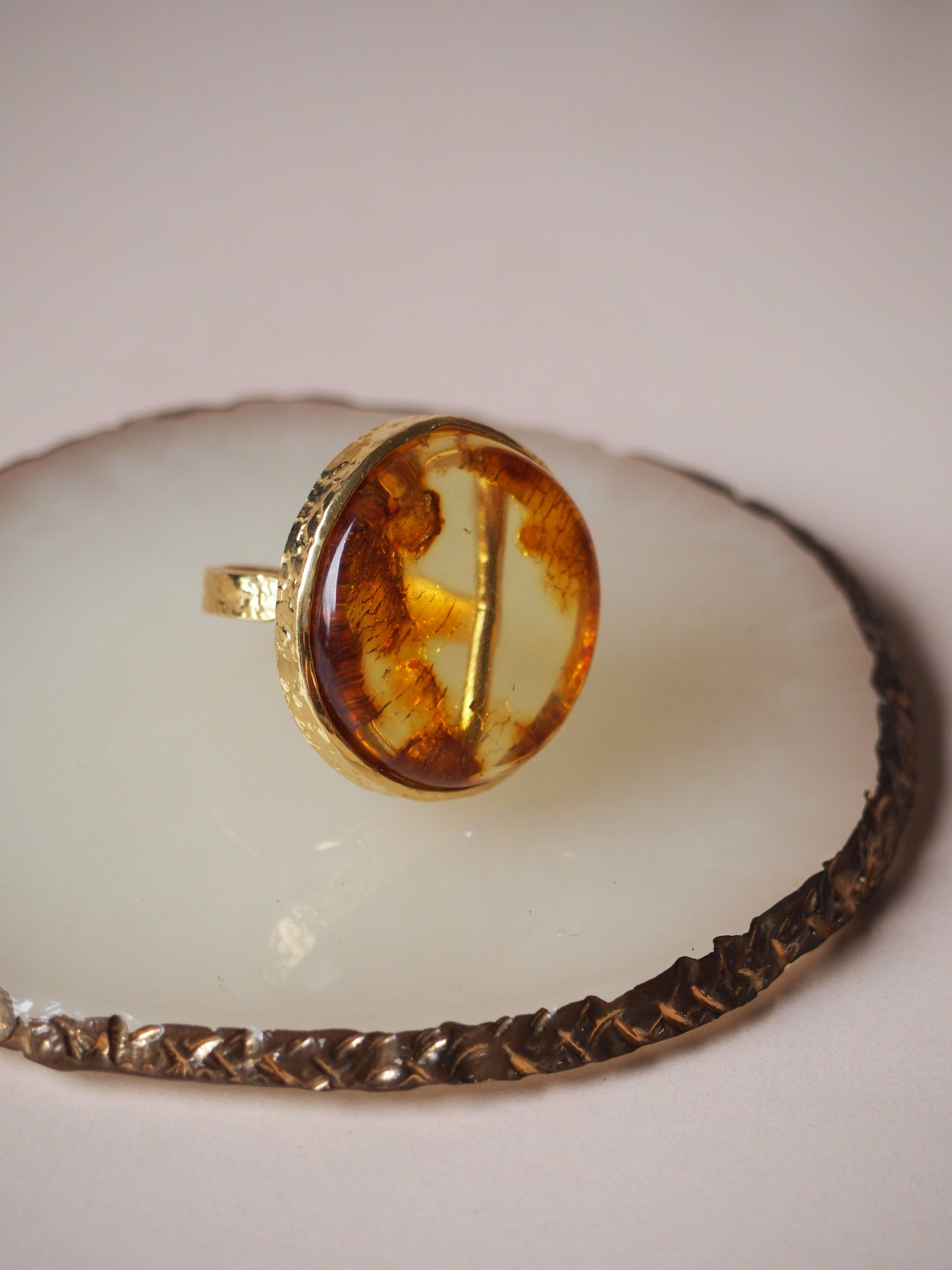 Natural Raw Citron Amber in Gold Pleated Silver