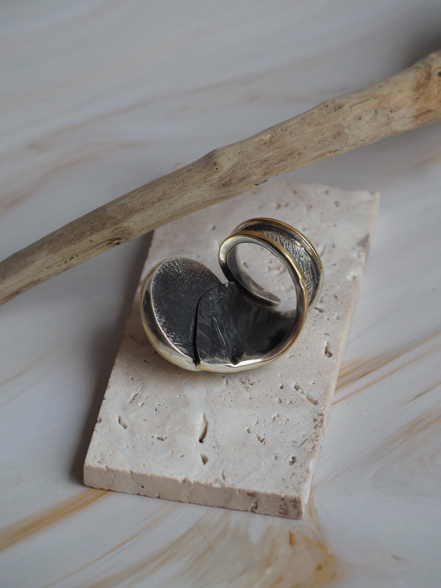 Unique White/ Milk Amber Big Silver/ Gold Pleated Ring