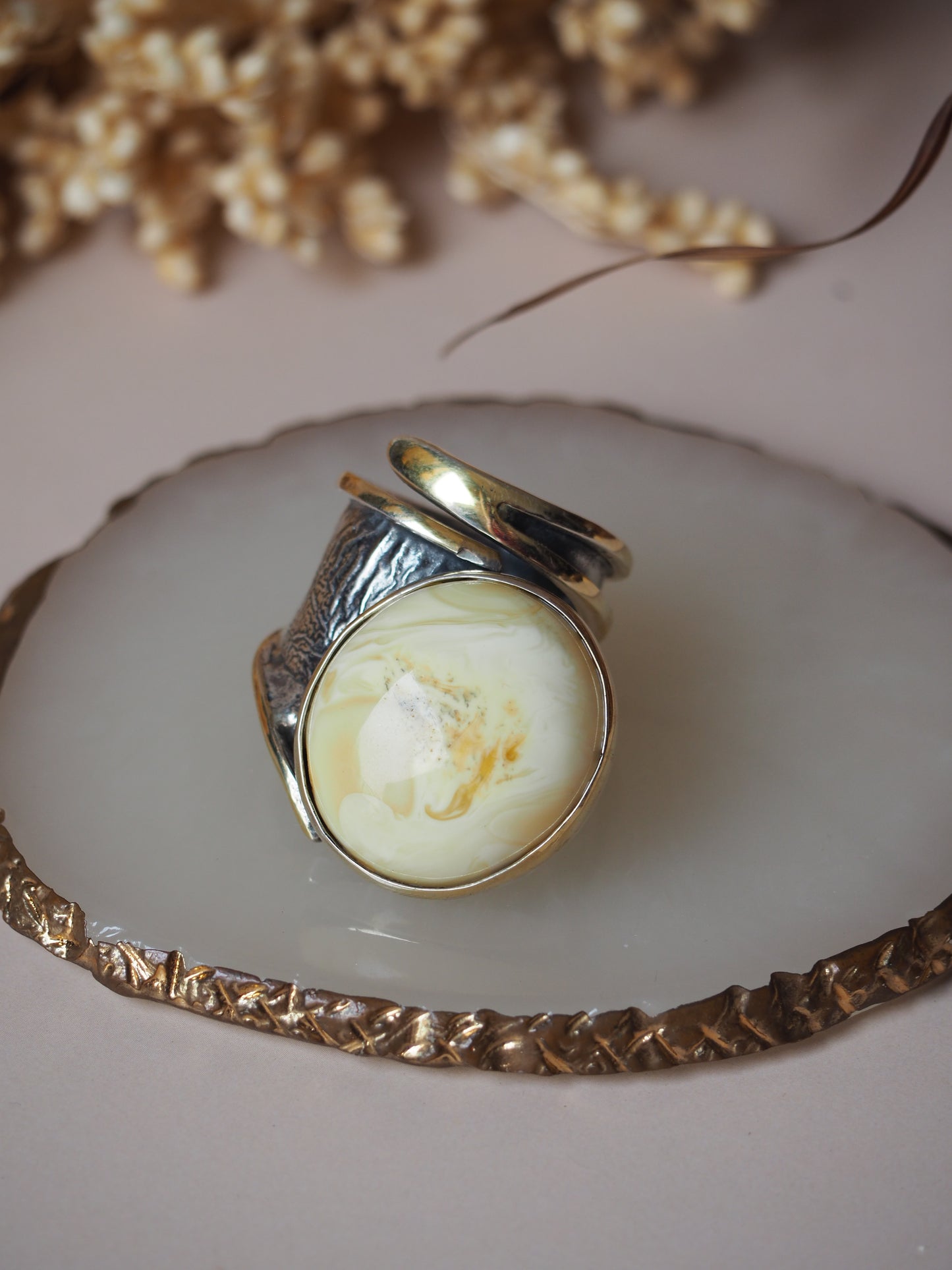 Unique White/ Milk Amber Big Silver/ Gold Pleated Ring