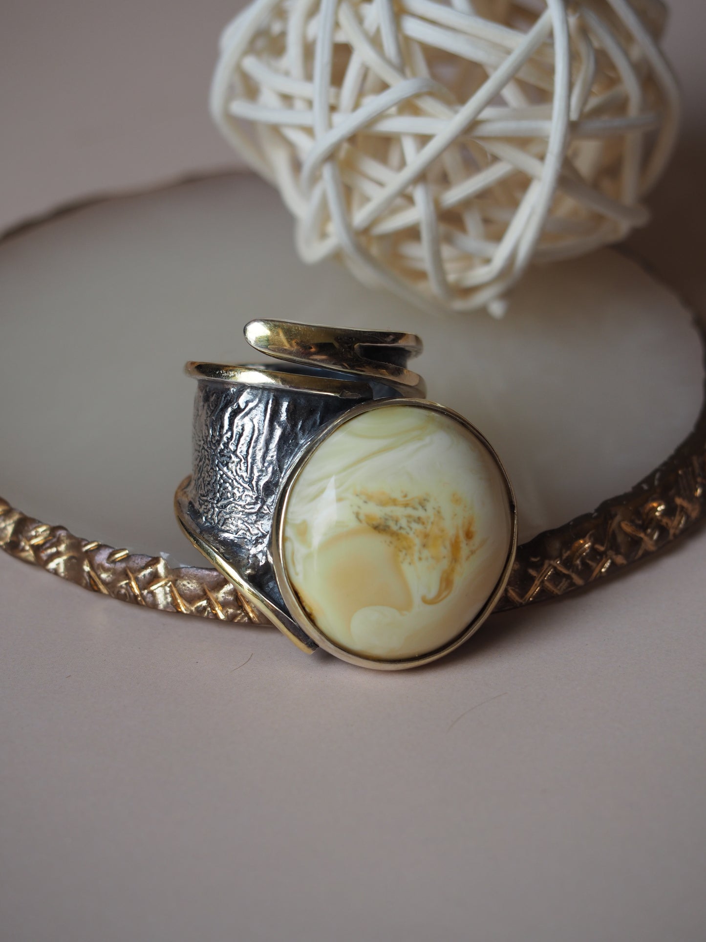 Unique White/ Milk Amber Big Silver/ Gold Pleated Ring