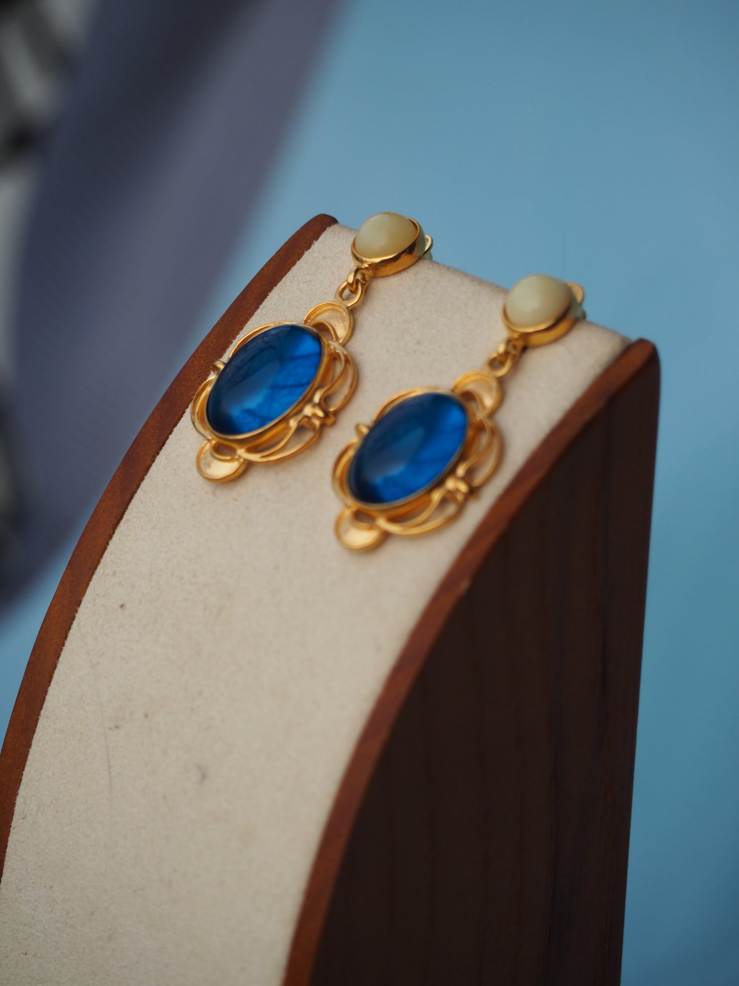 Blue & Milk Amber Earrings in 18k Gold Pleated Silver