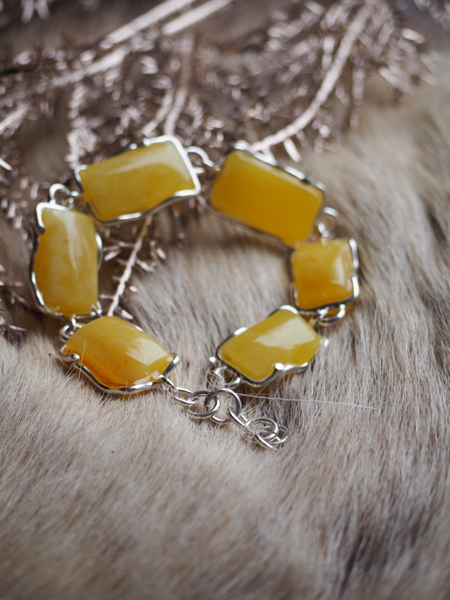 Natural Butterscotch Amber Rectangular Bracelet in Silver