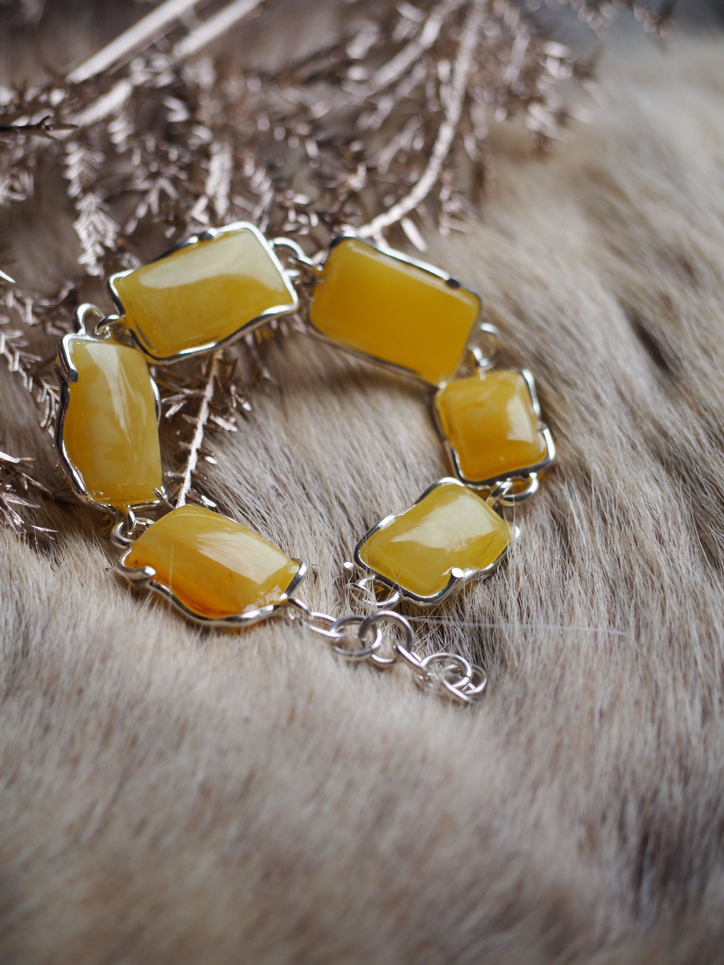 Natural Butterscotch Amber Rectangular Bracelet in Silver
