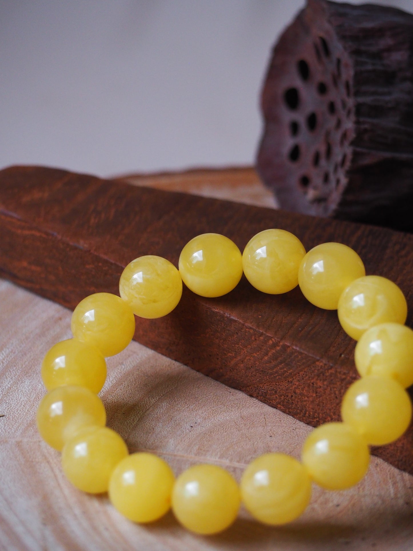 Natural Butterscotch Amber Beaded Bracelet 13mm + Certificate