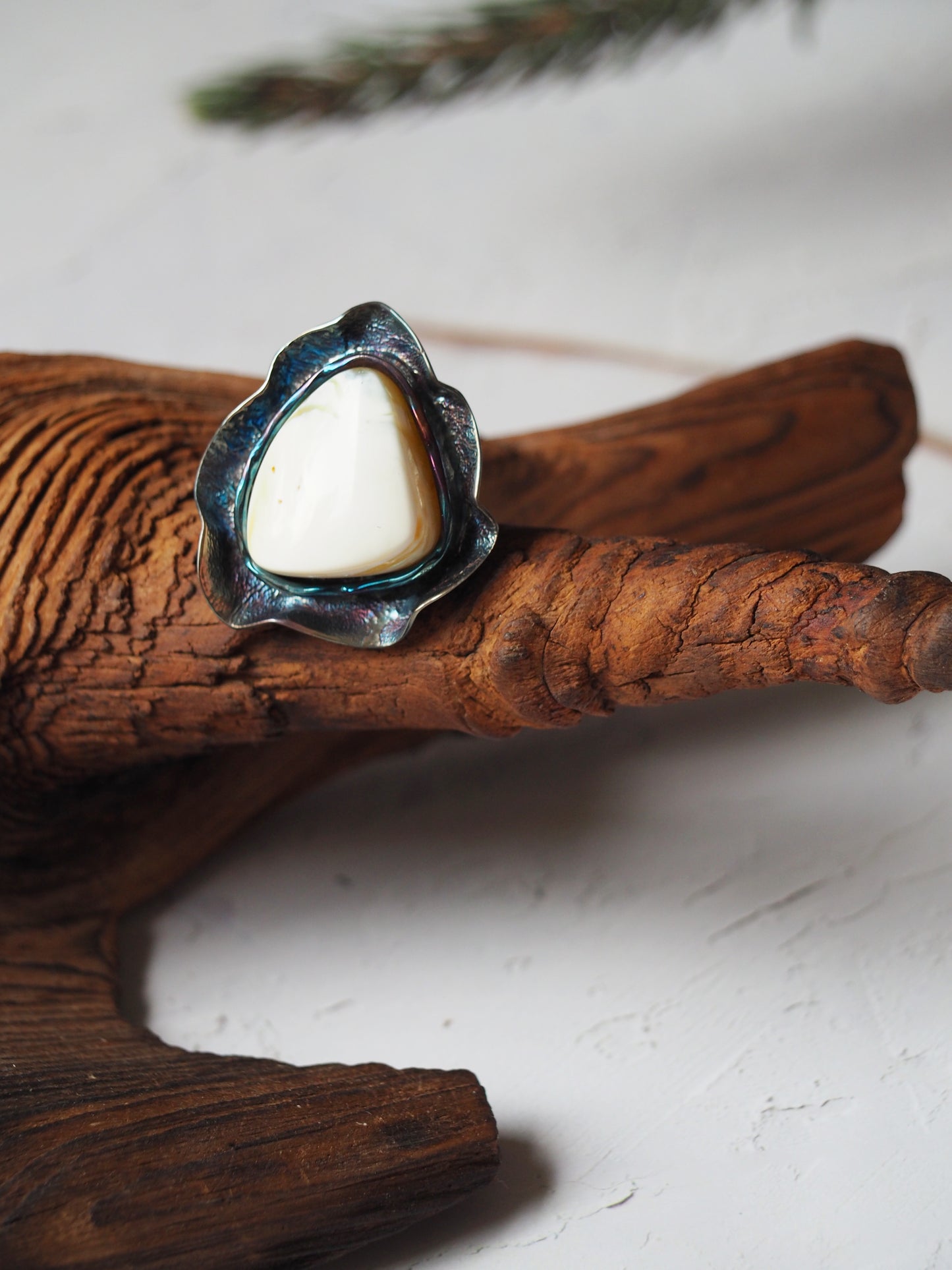 Pure Royal White Amber Ring with Oxidized Silver 925 with Blue Hue