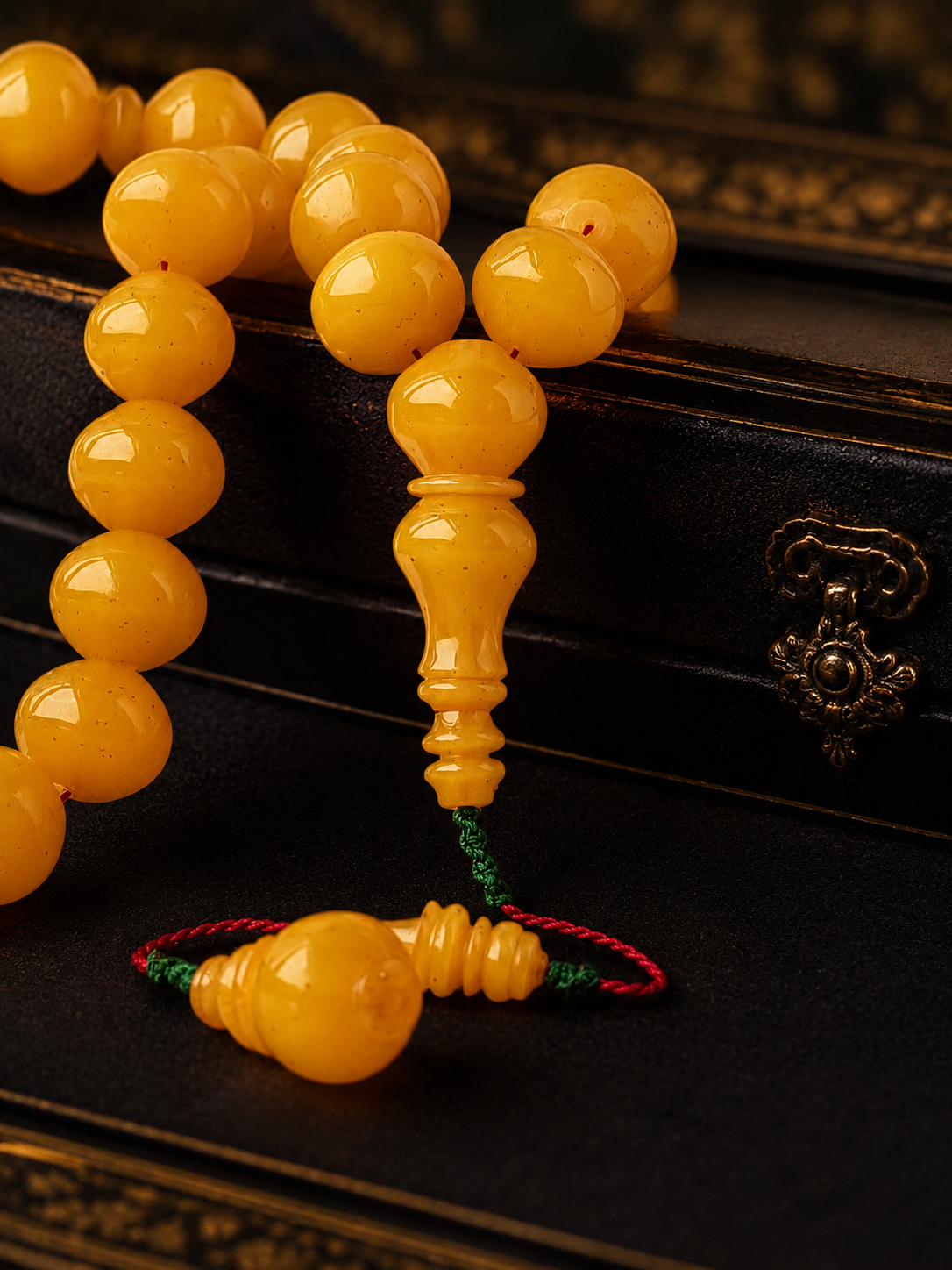 Lemon German Bakelite Misbah with Nemesh | 33 Istanbul Shape Beads | 46.5g
