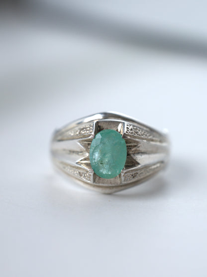 Light Emerald Ring – 925 Silver | Daily Use