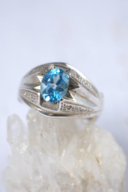 Natural Blue Topaz Ring in 925 Silver