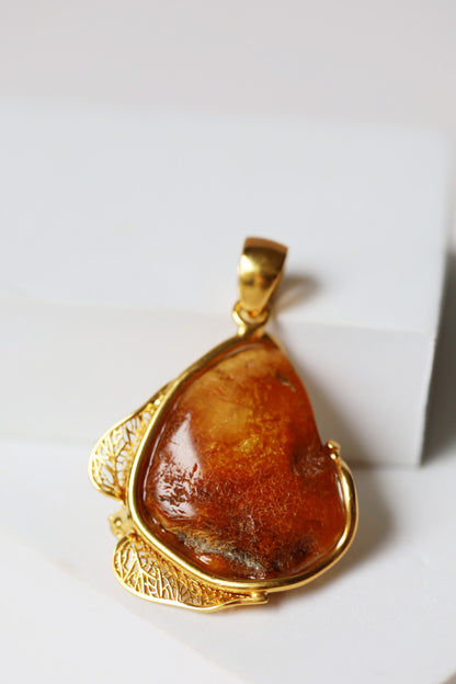 Natural Royal White Amber Pendant in Gold Plated Silver with Amethyst