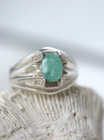 Light Emerald Ring – 925 Silver | Daily Use