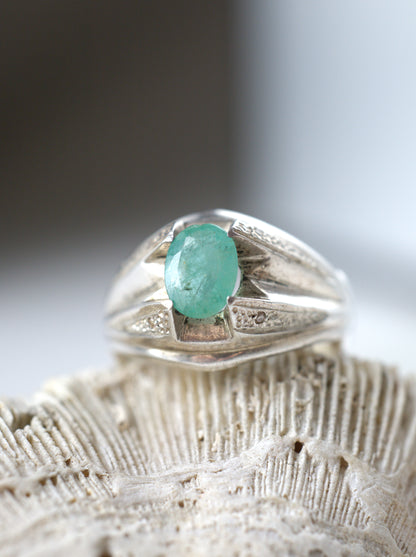 Light Emerald Ring – 925 Silver | Daily Use