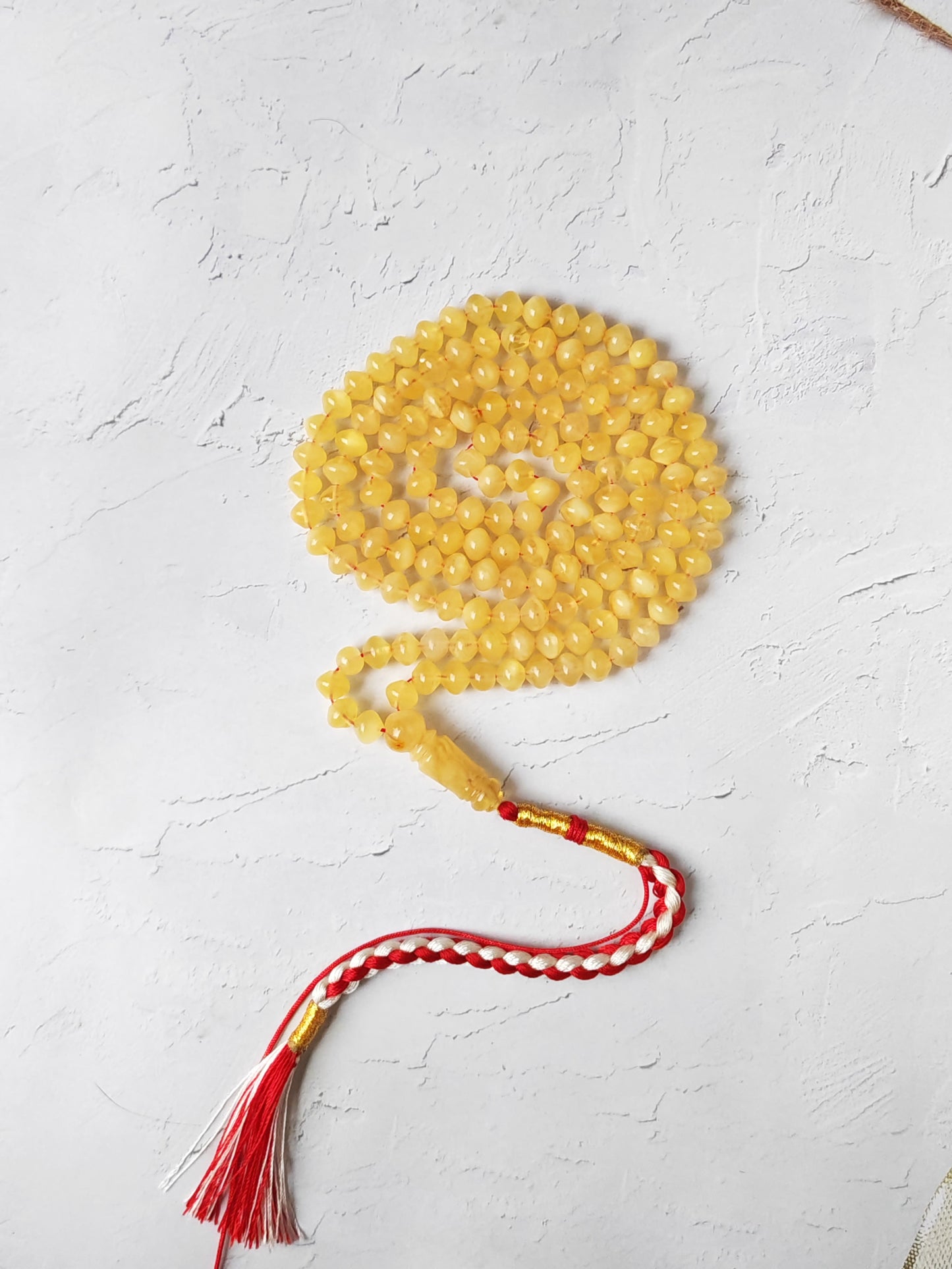 Rare Istanbul-Style Amber Tasbih 143 Micro Beads – 5.7×6.8mm, Tiger Imam, Lightweight Collector Piece