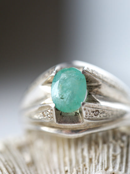 Light Emerald Ring – 925 Silver | Daily Use