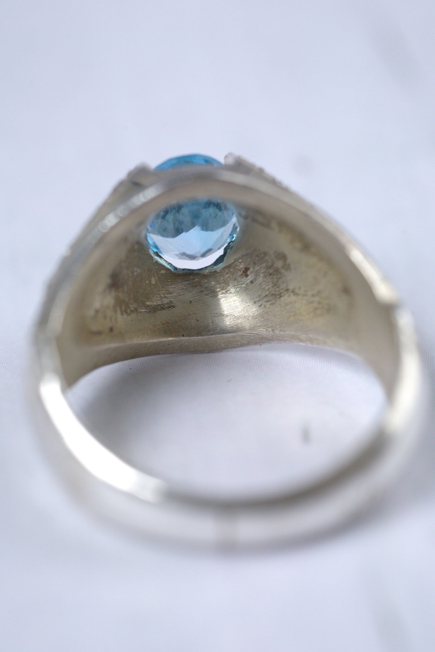 Natural Blue Topaz Ring in 925 Silver