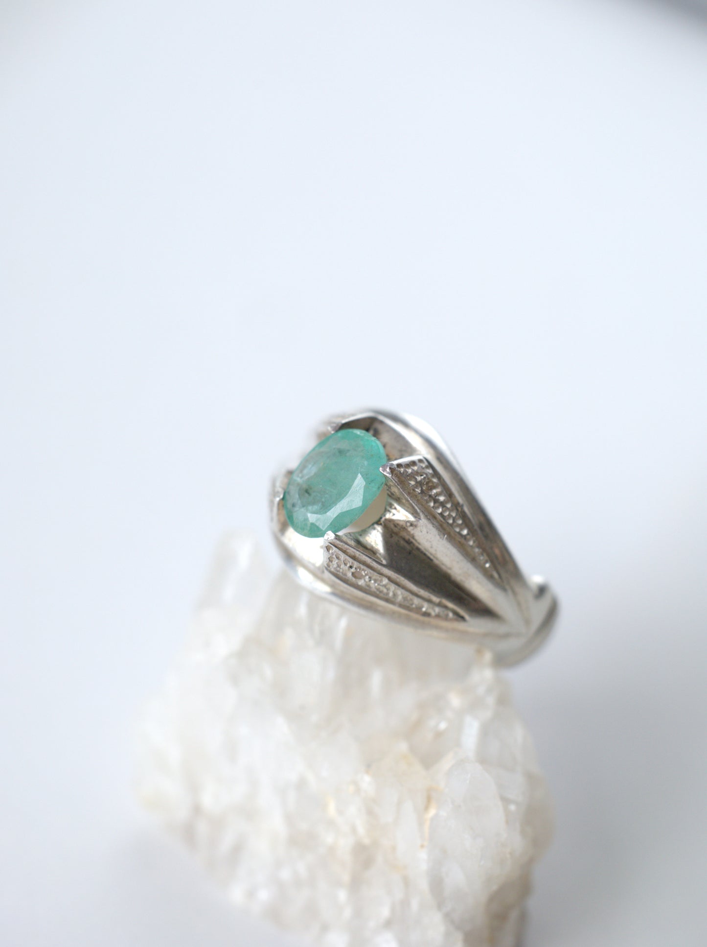 Light Emerald Ring – 925 Silver | Daily Use