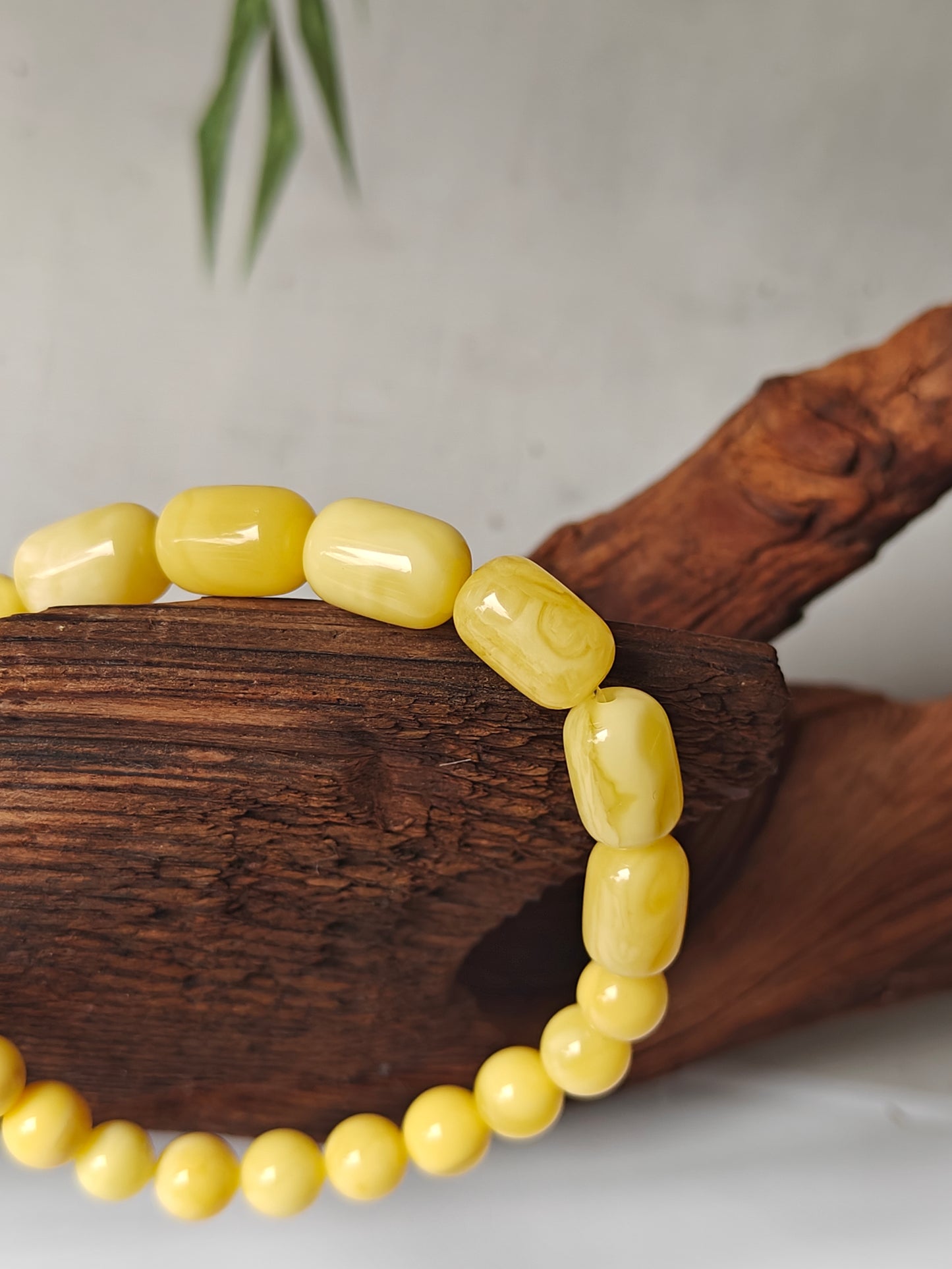 Natural Royal White / Butterscotch Baltic Amber Beaded Bracelet 17 cm