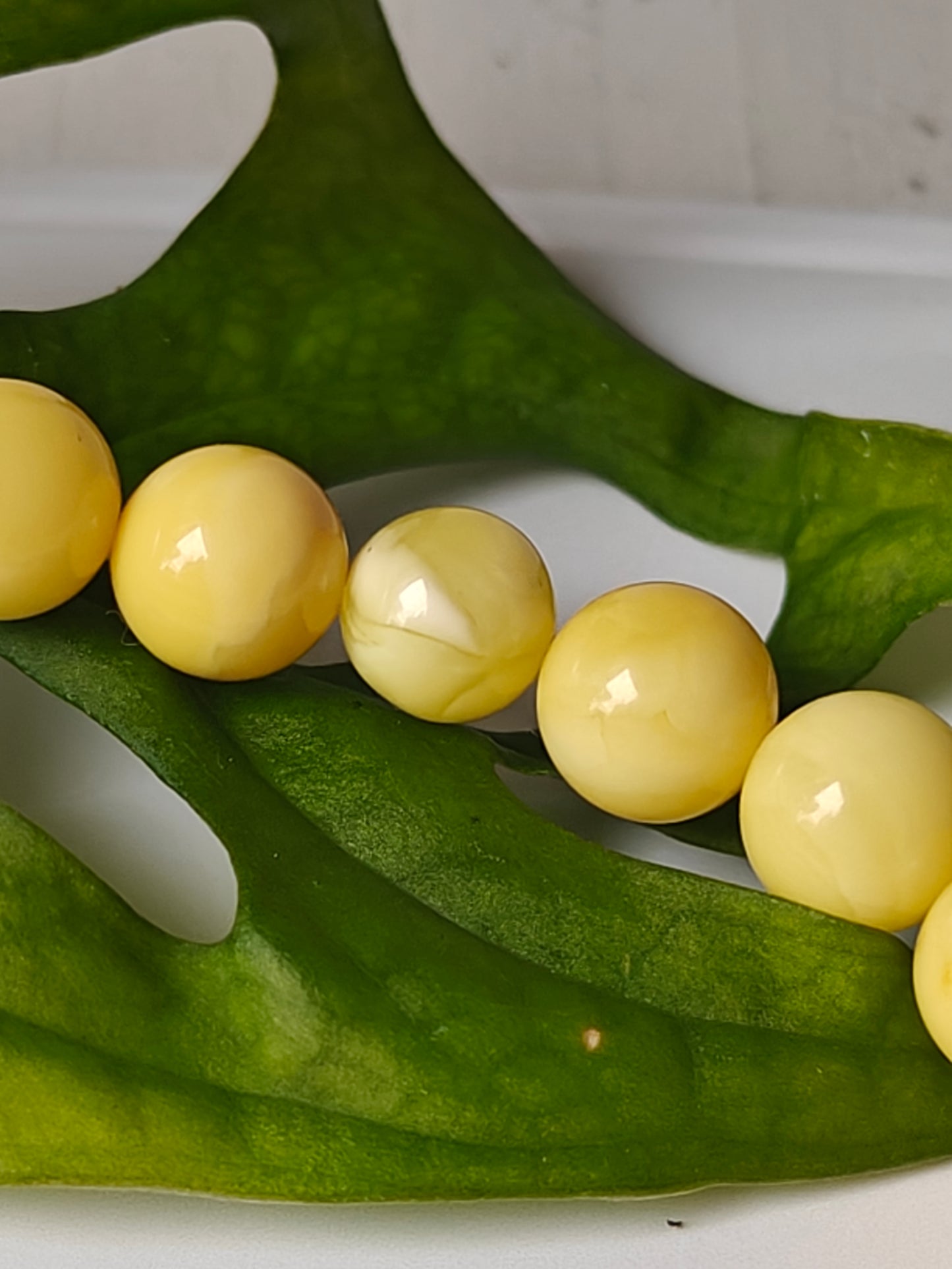 Natural Royal White / Butterscotch Baltic Amber Beaded Bracelet 17 cm