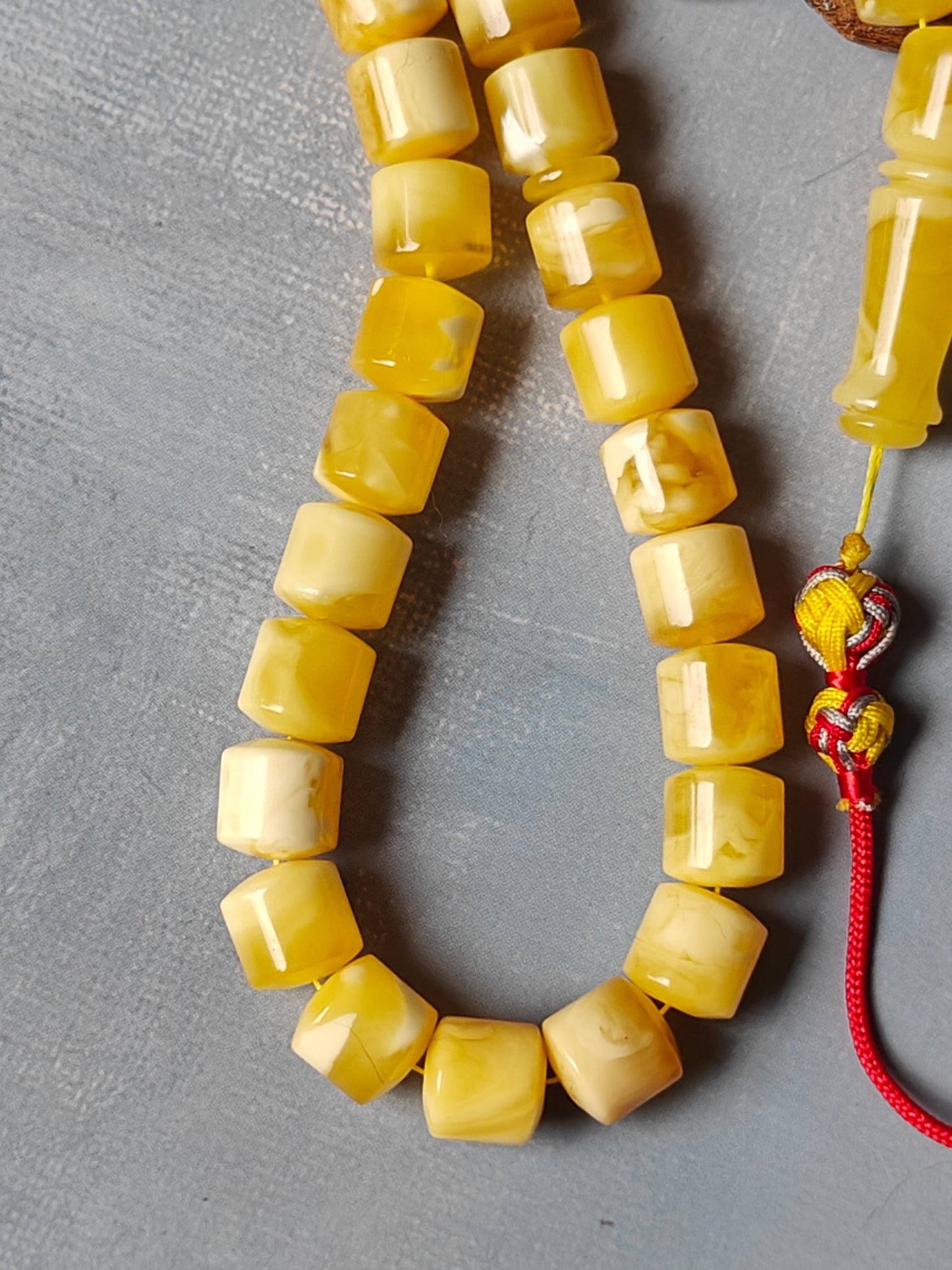 Unique Tiger Barrel Shape Natural Amber Rosary / Tasbih 66 Beads