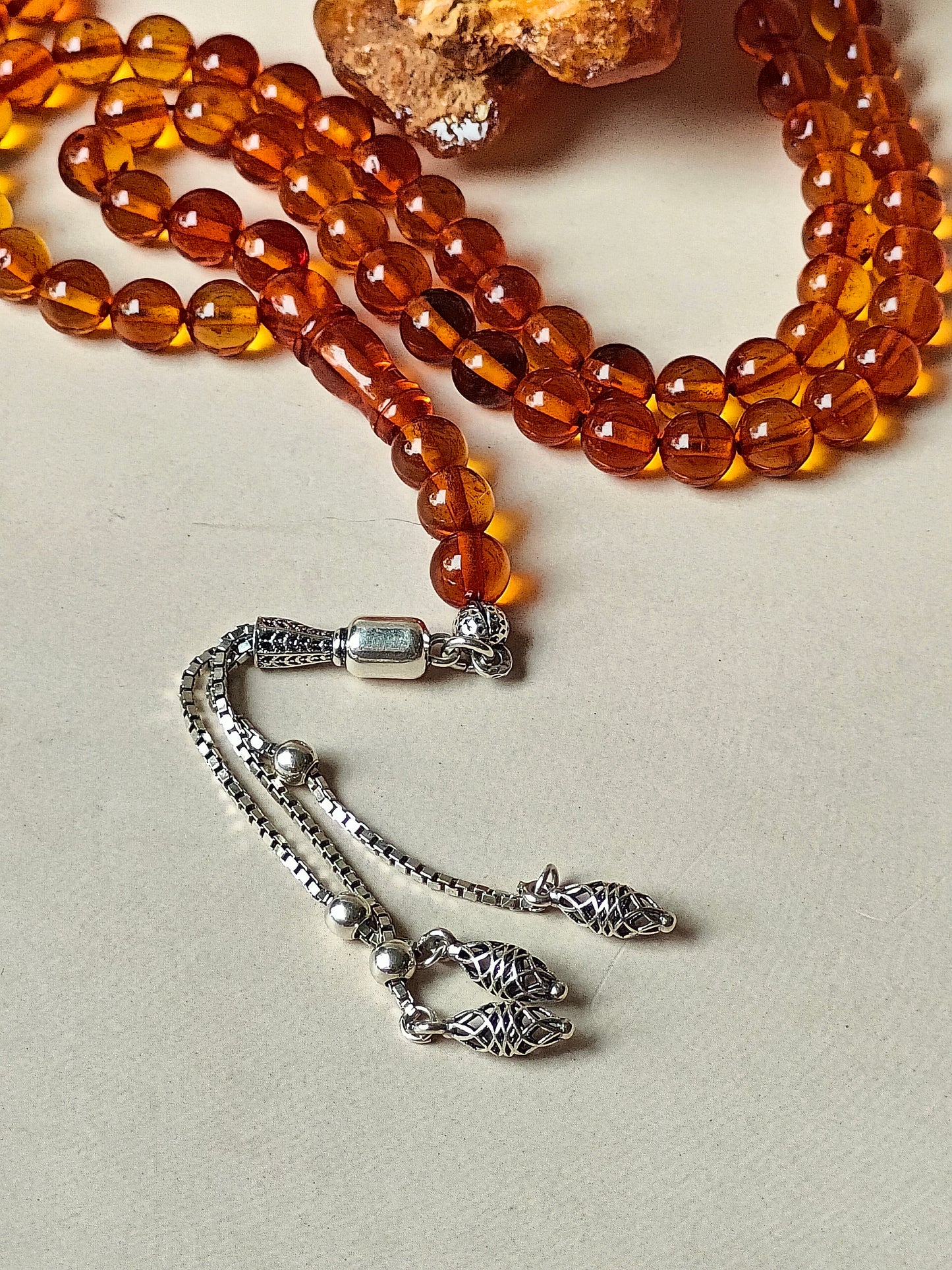 Cognac Raw Amber Piece and Rosary with Silver Tassel | 90,5g