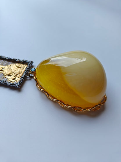 Unique Artistic Natural Cloudy Milk Amber Pendant with Gemstone Necklace in Gold Plated Silver