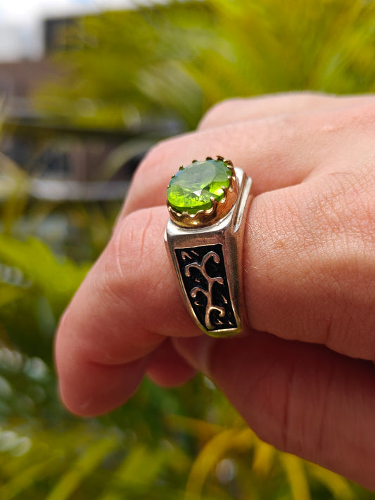 Natural Cracked Green Peridot Ring in 925 Silver