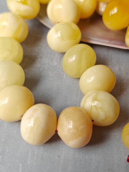 Natural Gradient Butterscotch, Royal White and Tiger Amber Istanbul Shape Misbah 40 Beads