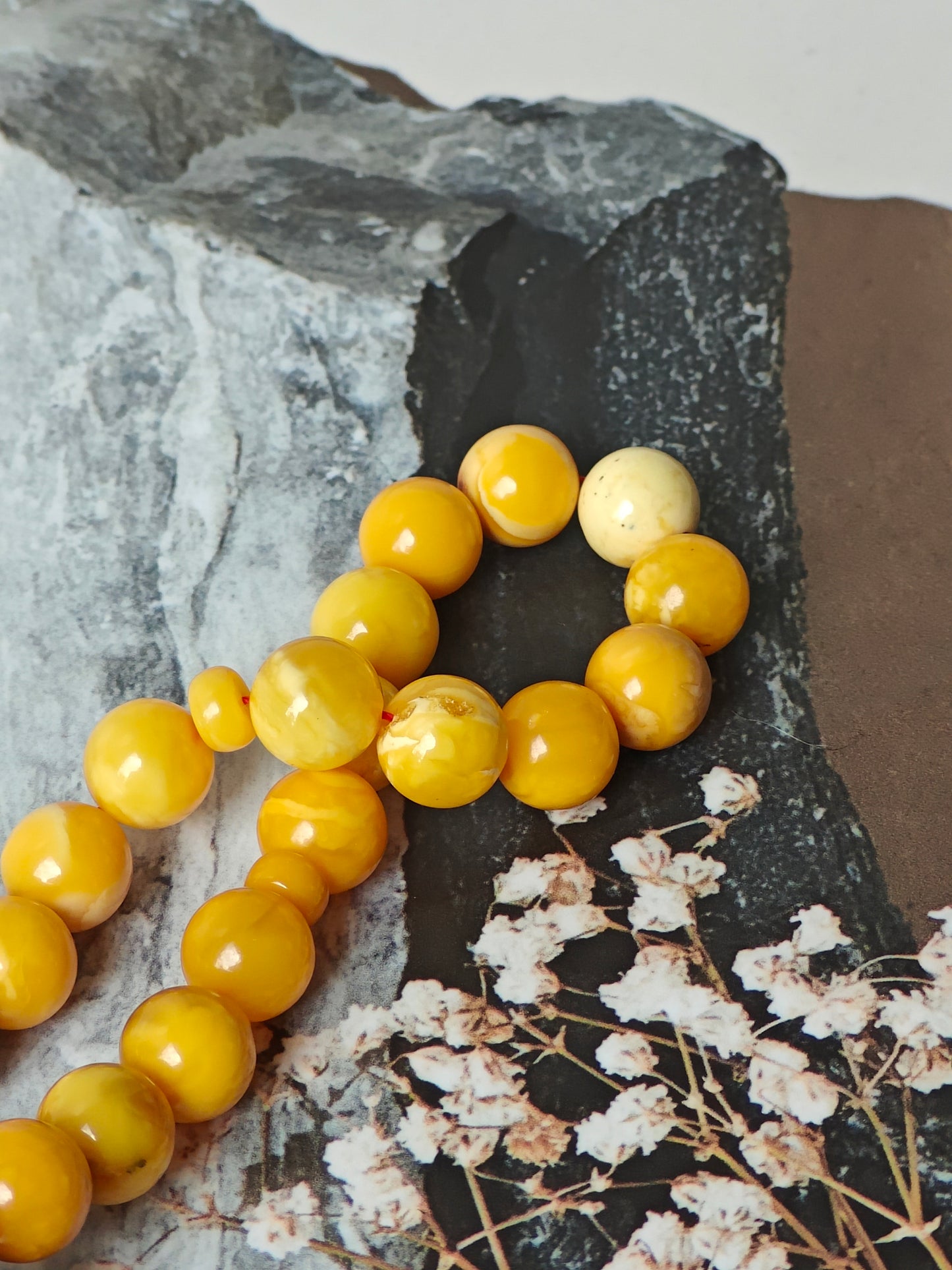 Antique Aged Milk & Honey Amber Tasbih – 33 Beads