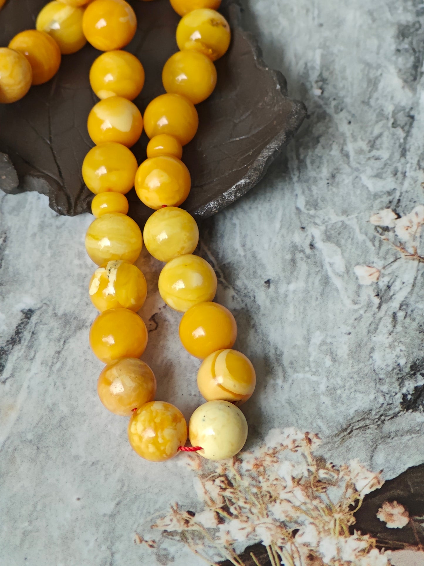 Antique Aged Milk & Honey Amber Tasbih – 33 Beads