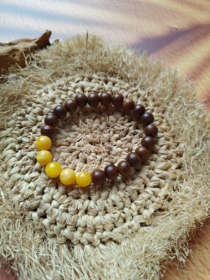Kokka Seed Wood & Butterscotch Amber Beaded Bracelet